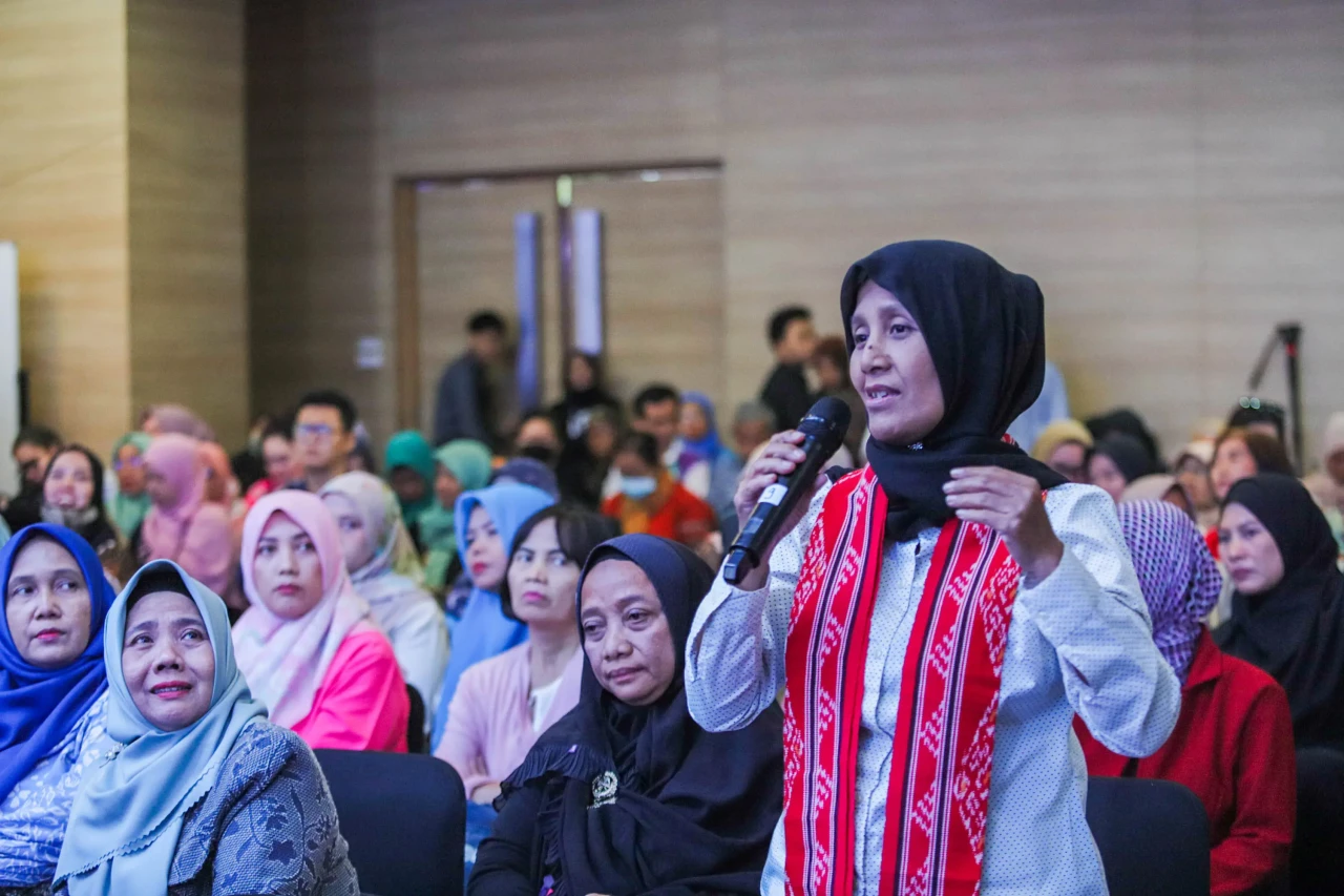SINDOnews Gelar Sharing...