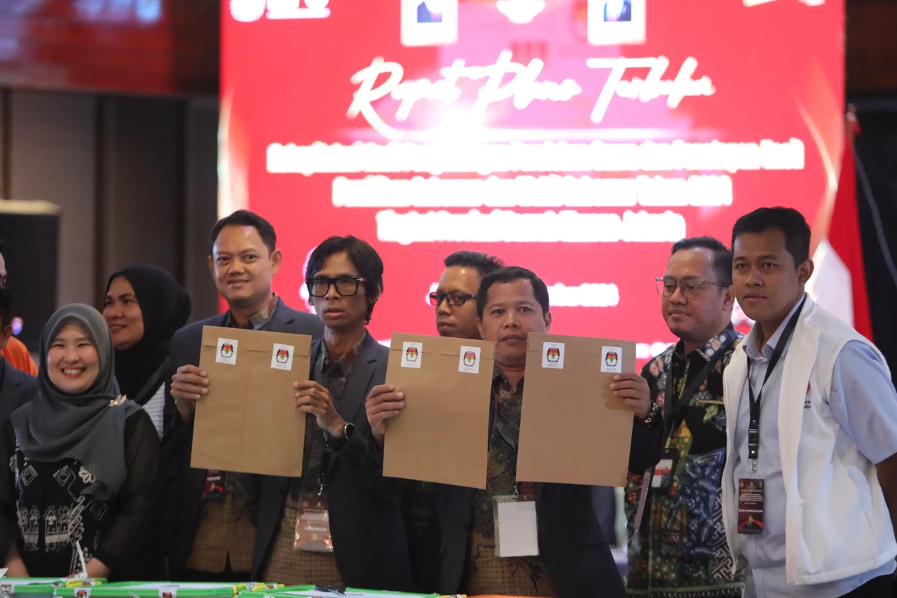 Rekapitulasi Suara Calon...