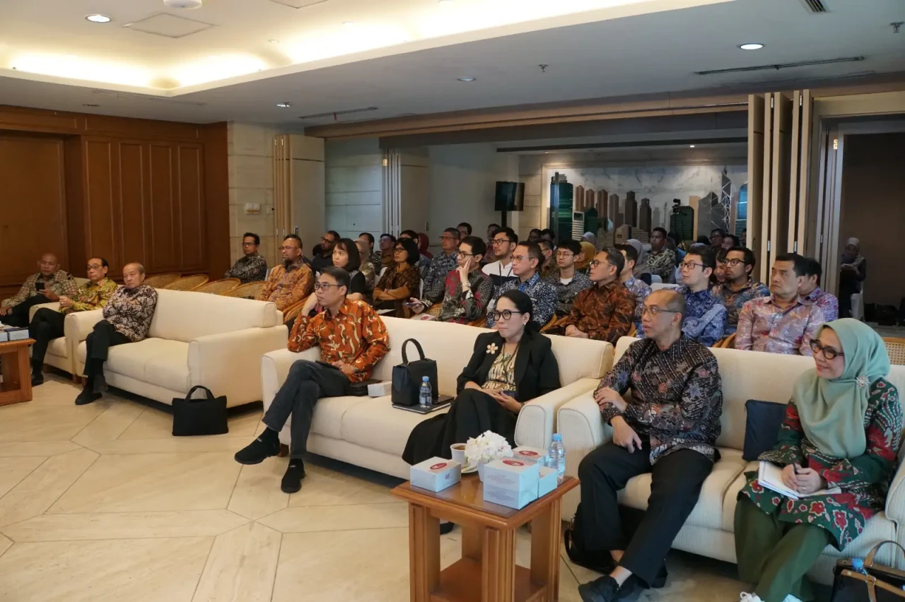 Membangun Ketahanan...
