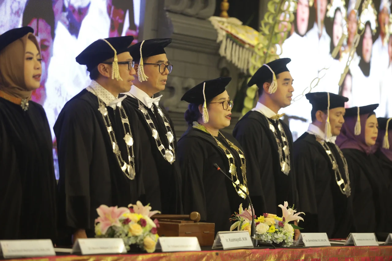 Politeknik Sahid Gelar...