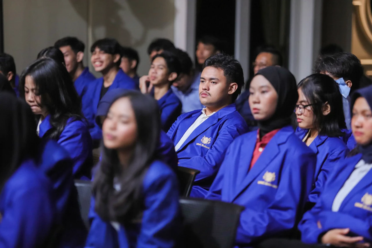 MNC University Gelar...
