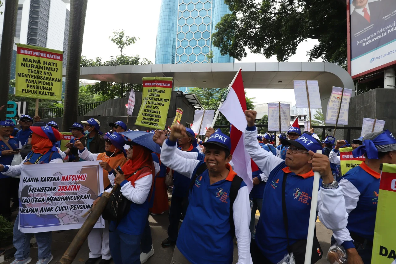 Ratusan Pensiunan Pegawai...