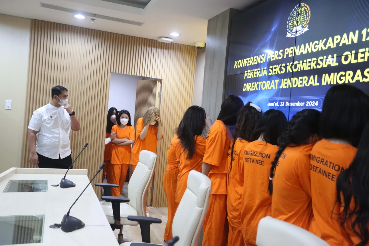 Ditjen Imigrasi Amankan...