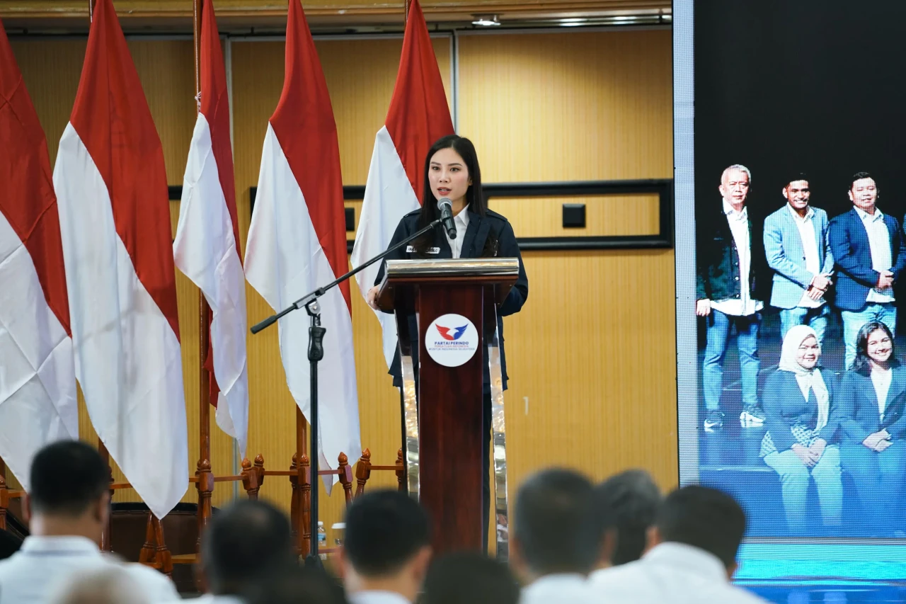 Angela Tanoesoedibjo...