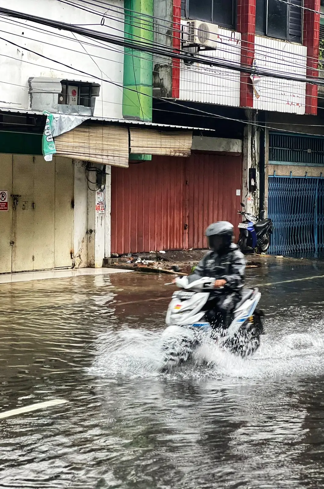 Makassar Diterjang Banjir