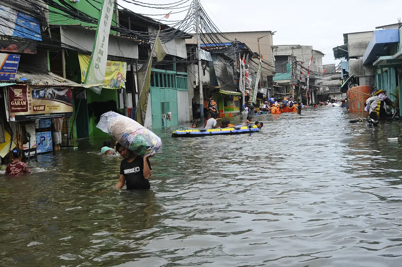 Banjir Rob 1,4 Meter...