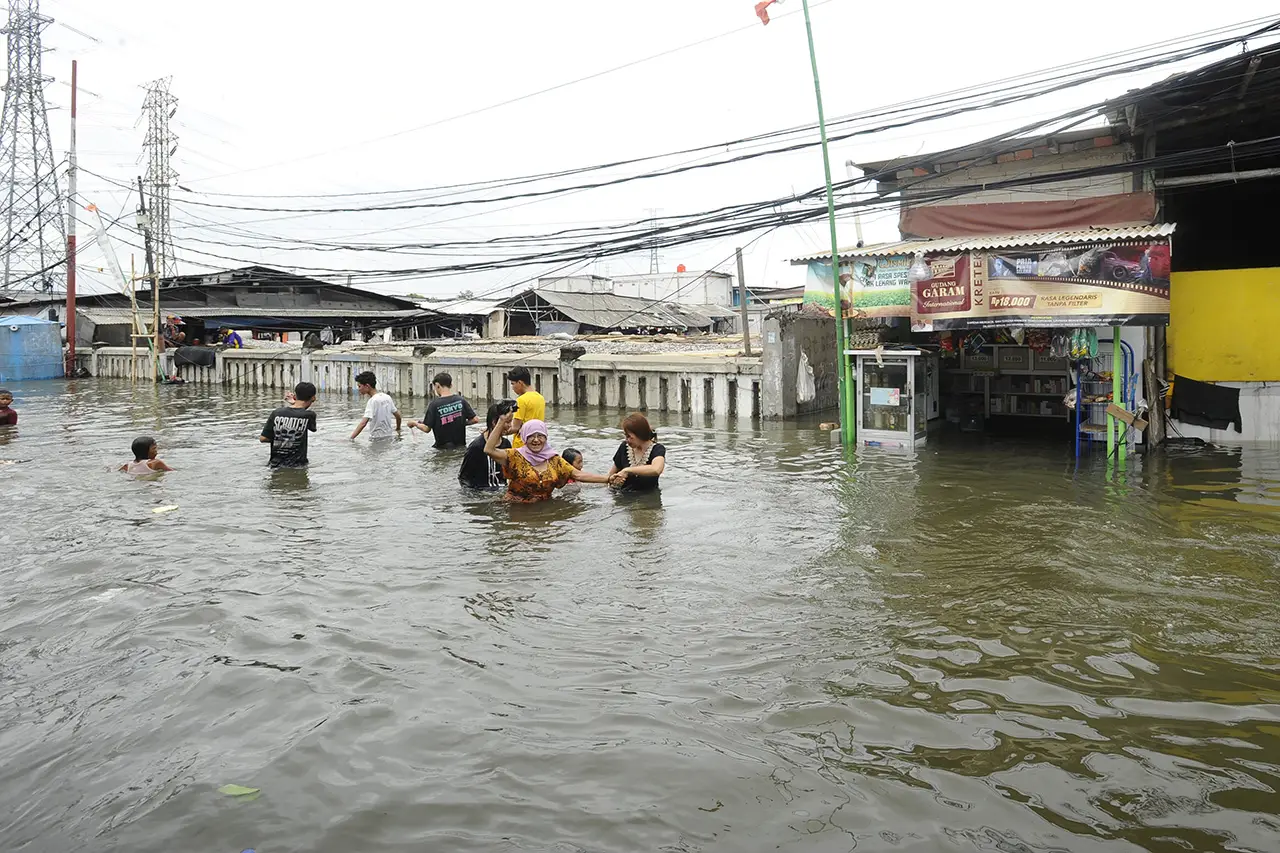 Banjir Rob 1,4 Meter...