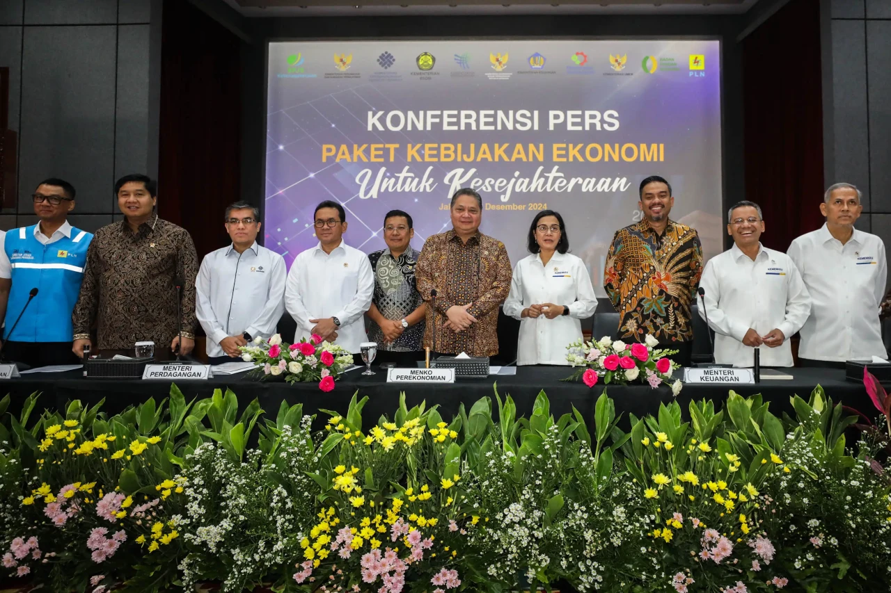 Pemerintah Siapkan Paket...