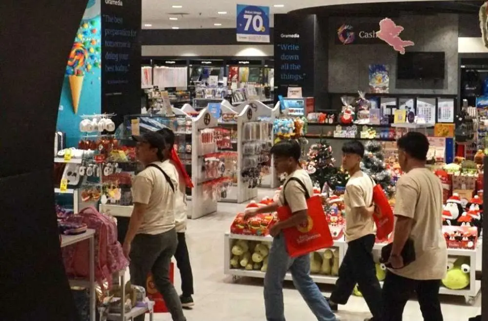 Sambut Natal 2024, Bank...