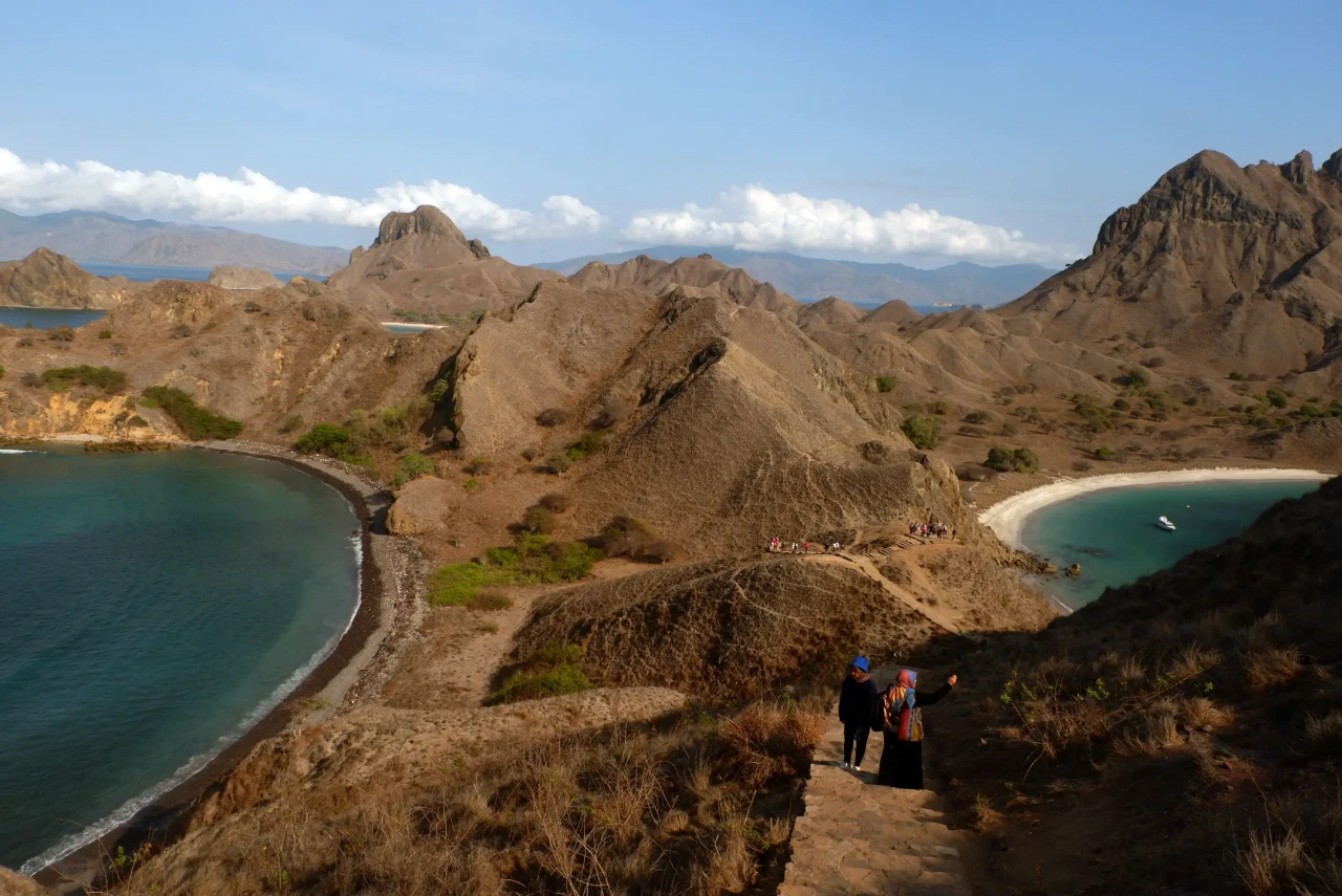 Jejak Keindahan Pulau...