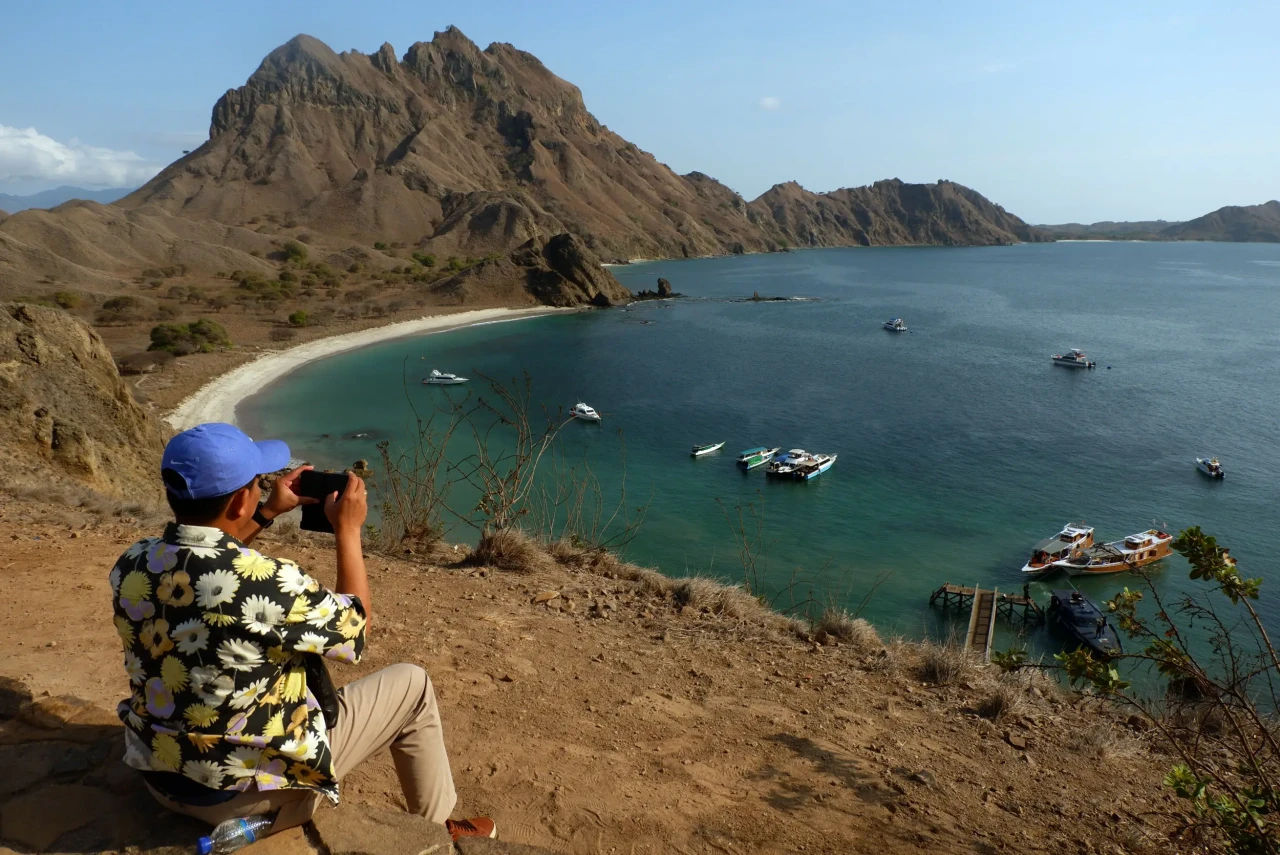Jejak Keindahan Pulau...