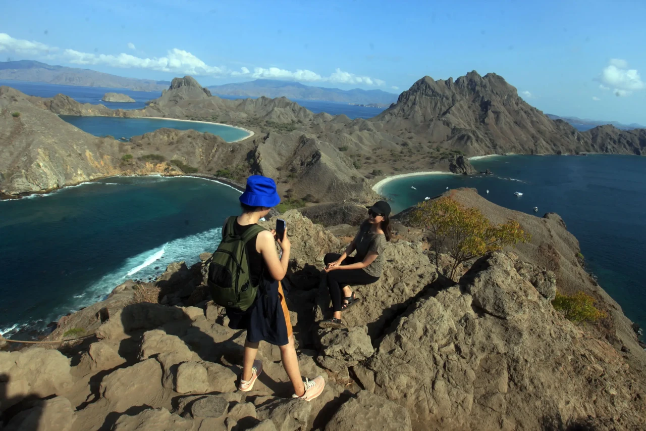 Jejak Keindahan Pulau...