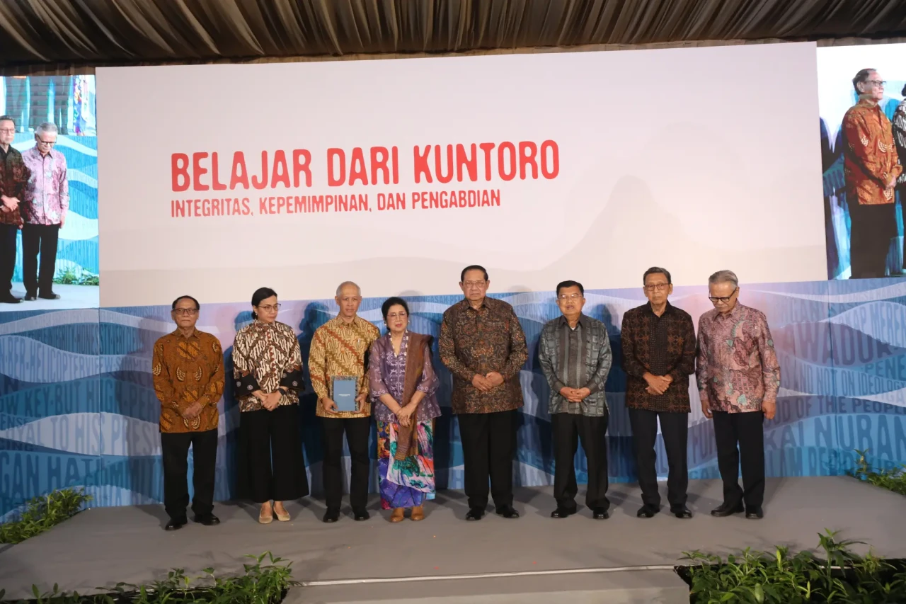 Peluncuran Buku Memoar...