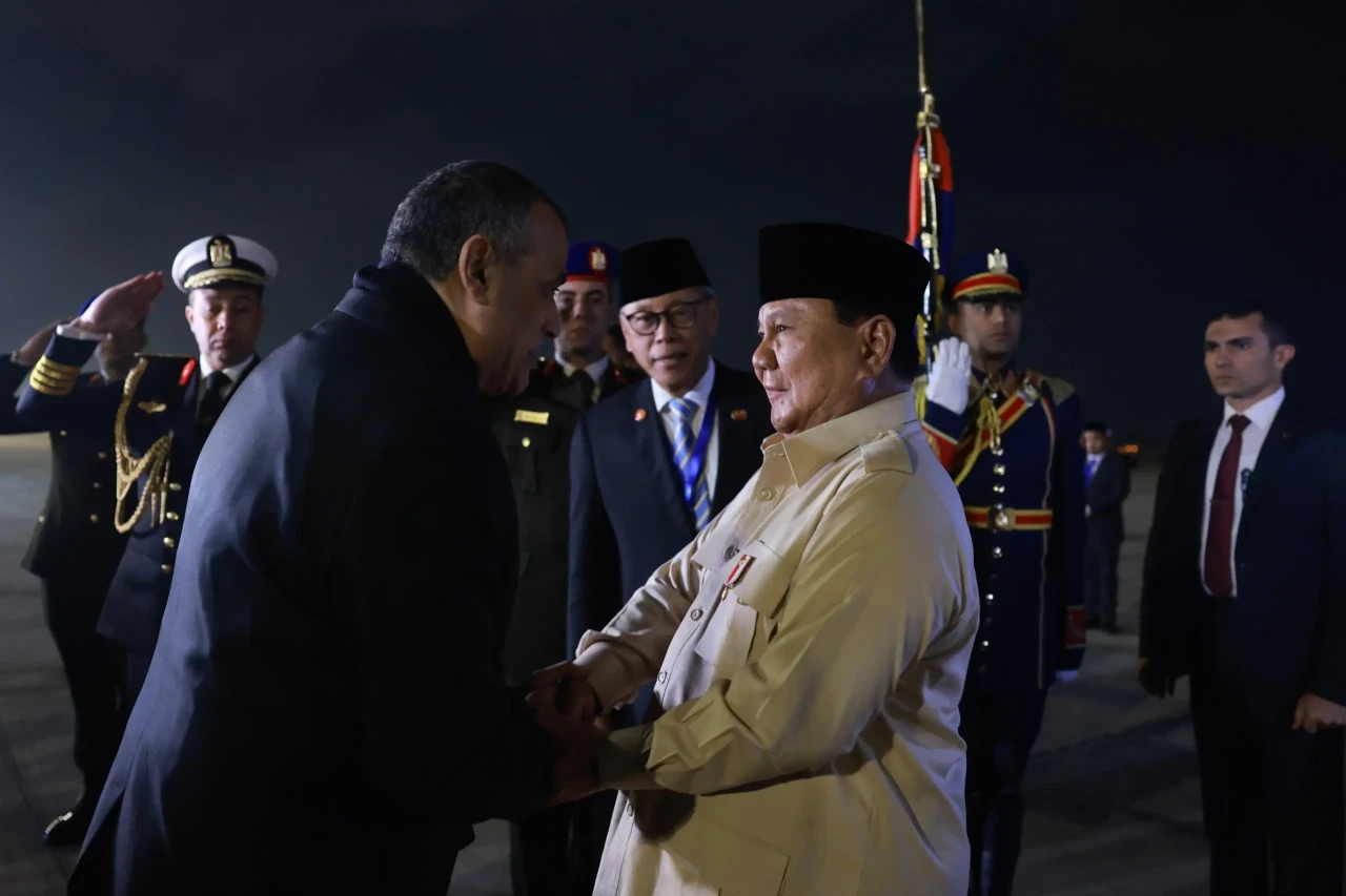 Tiba di Kairo, Prabowo...