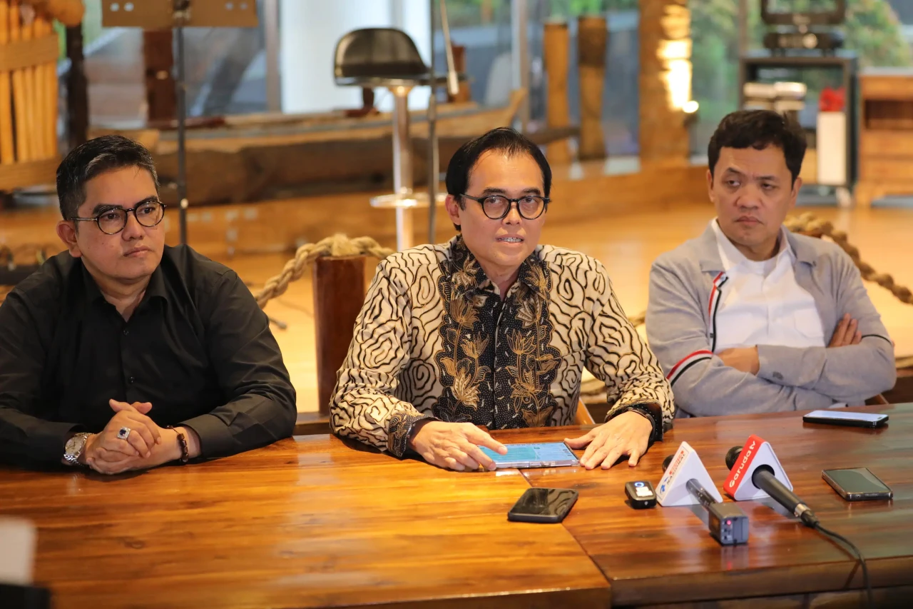 Konferensi Pers Dewan...