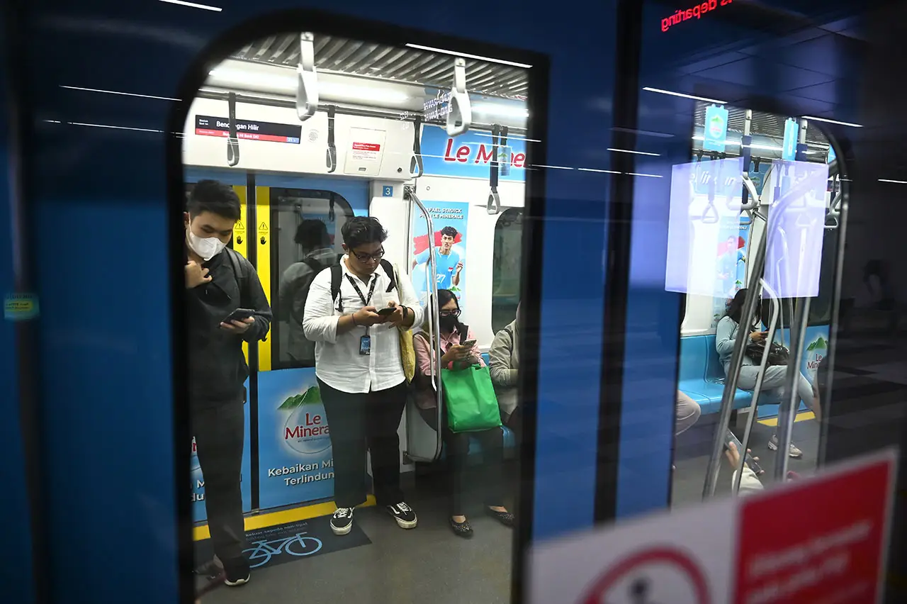Jasa Transportasi Umum...