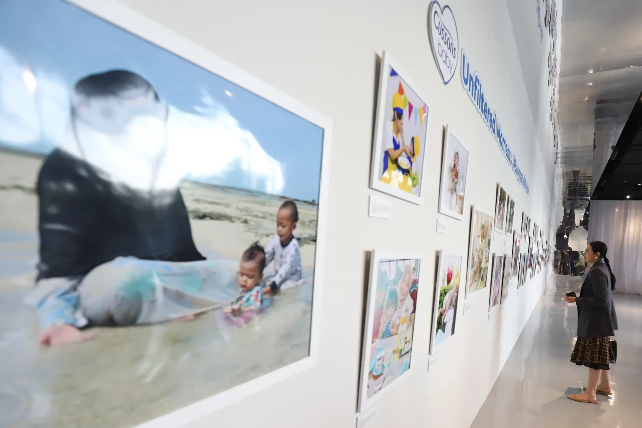 Pameran Foto Memperingati...