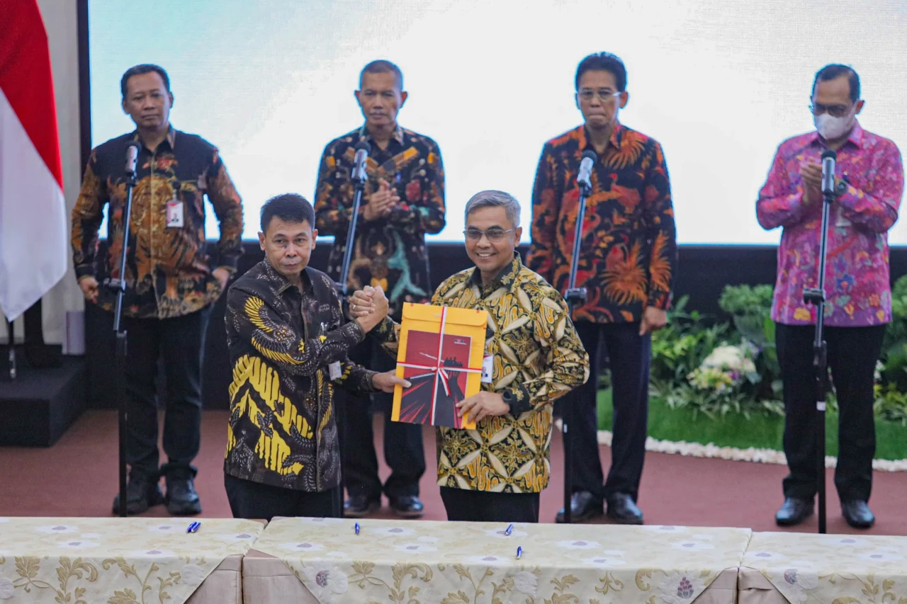 Sertijab Pimpinan dan...
