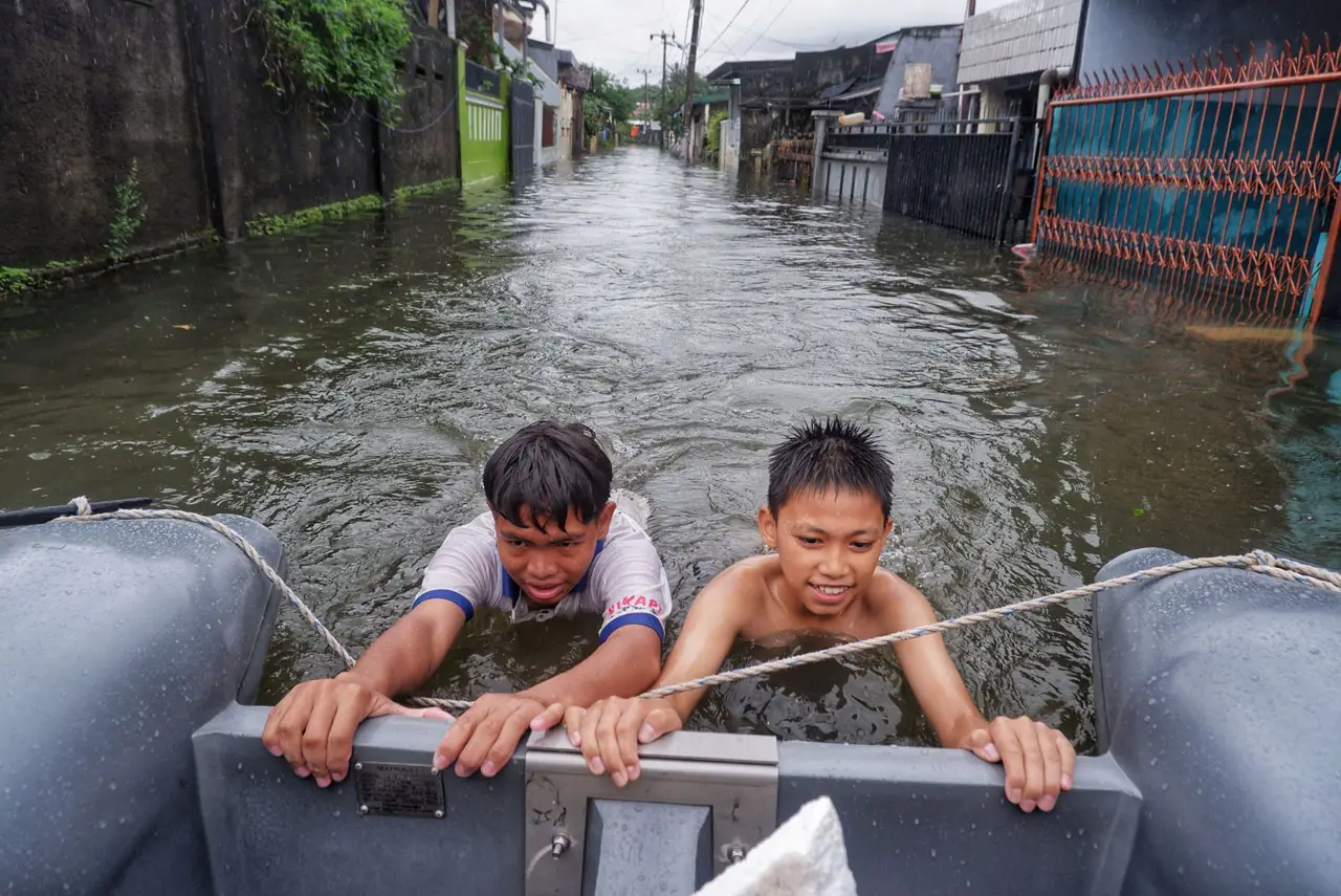 Bencana Banjir-Longsor...