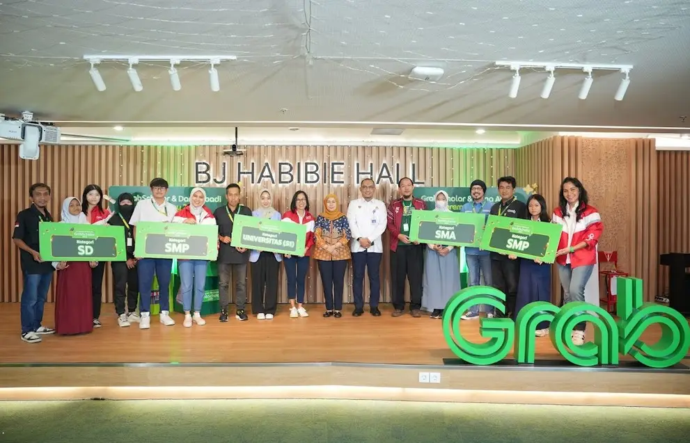 Tutup Tahun 2024, Grab...