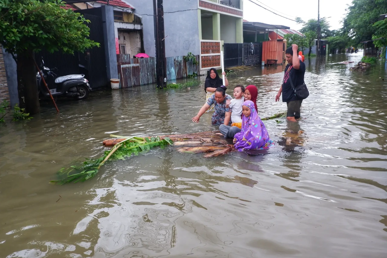 Anak-Anak Manfaatkan...