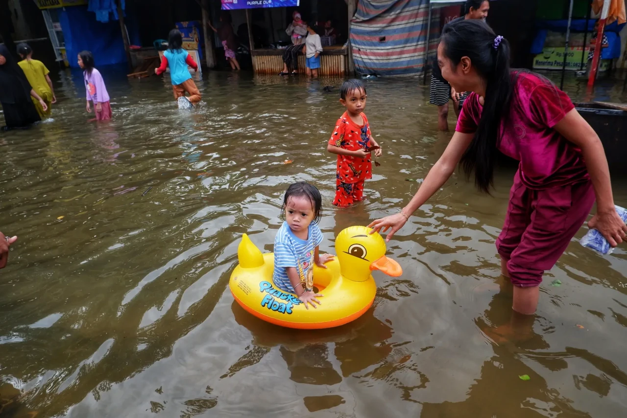 Anak-Anak Manfaatkan...
