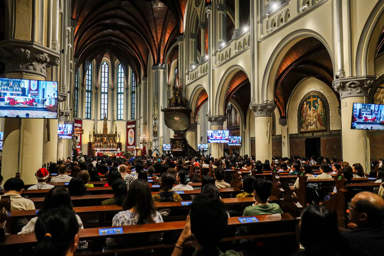 Suasana Misa Malam Natal...