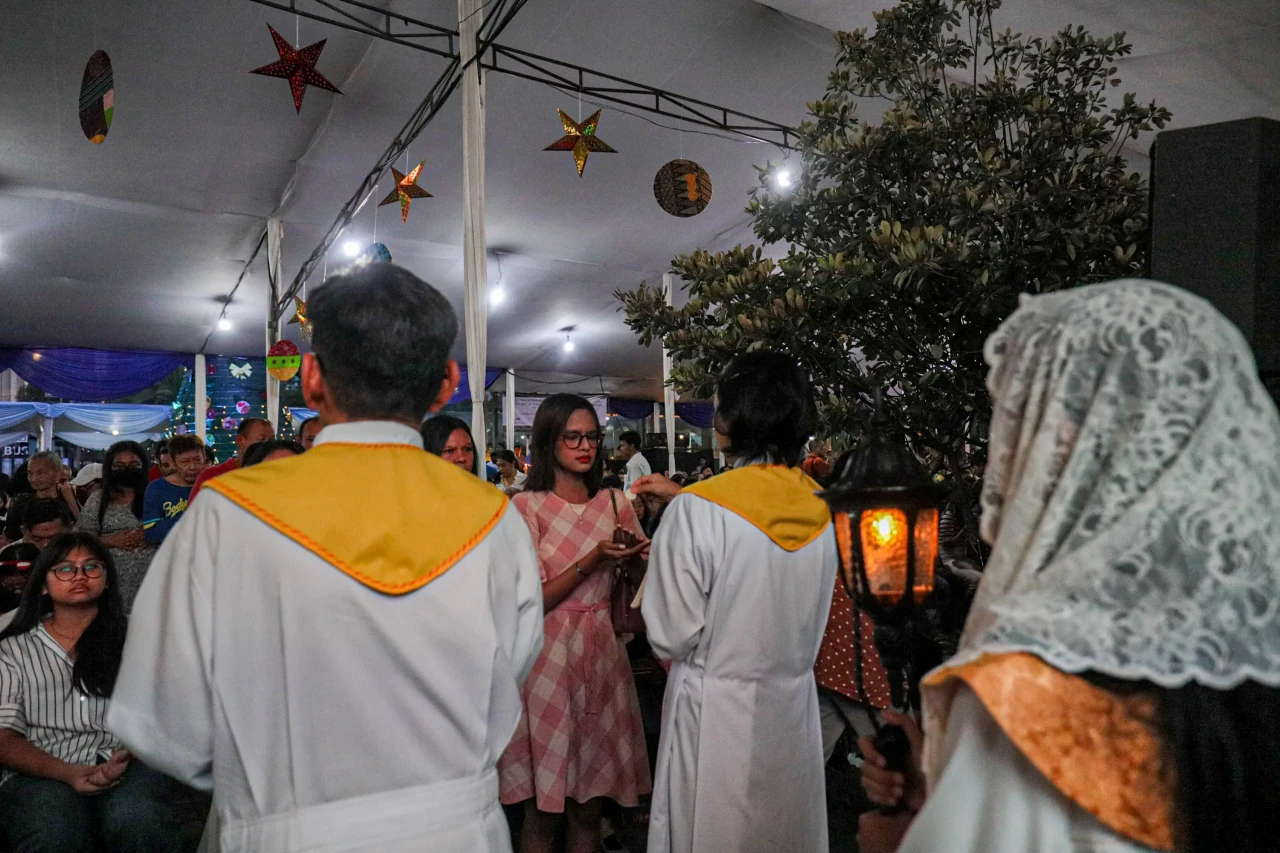 Suasana Misa Malam Natal...