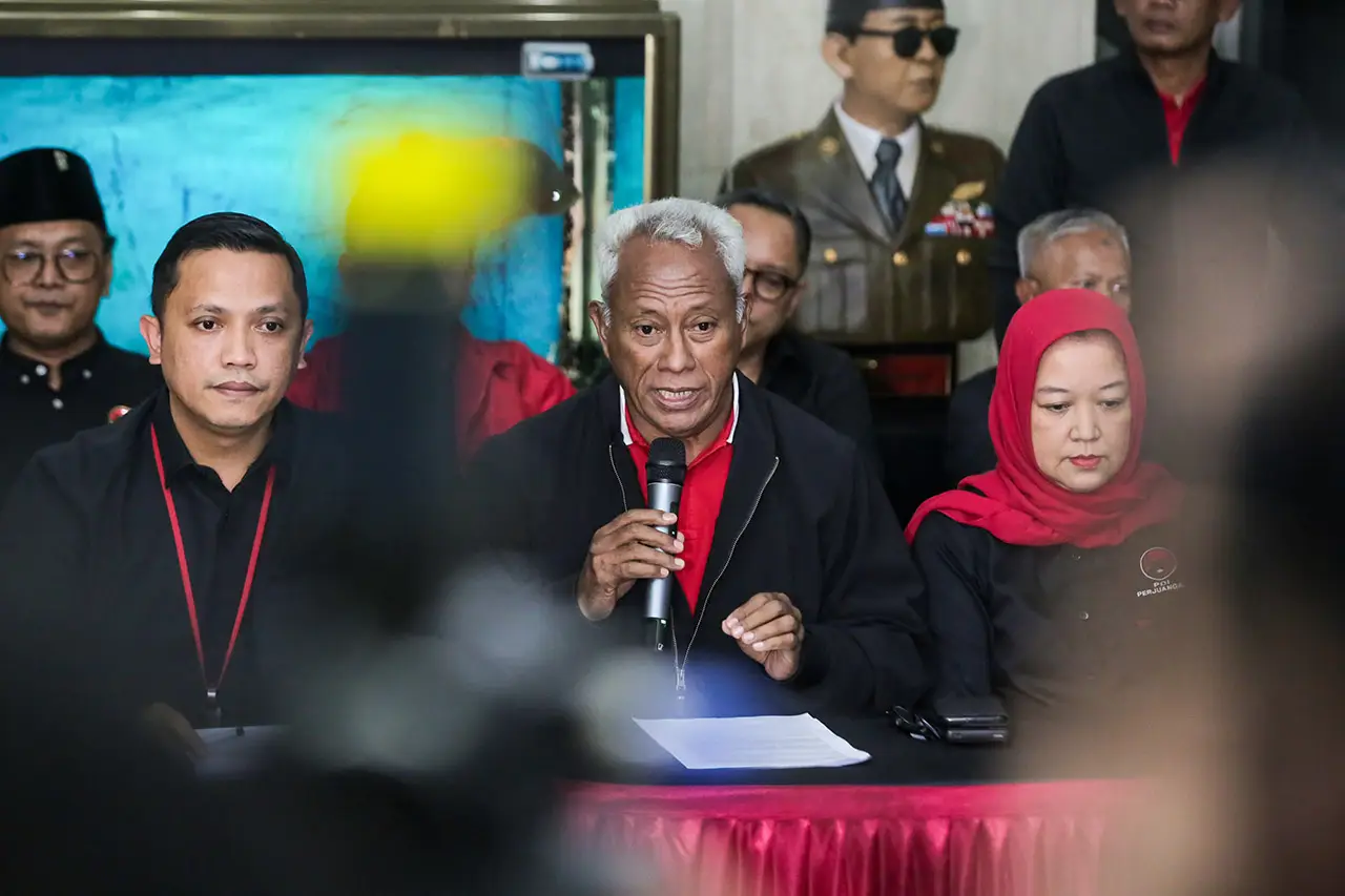 PDIP Tanggapi Penetapan...