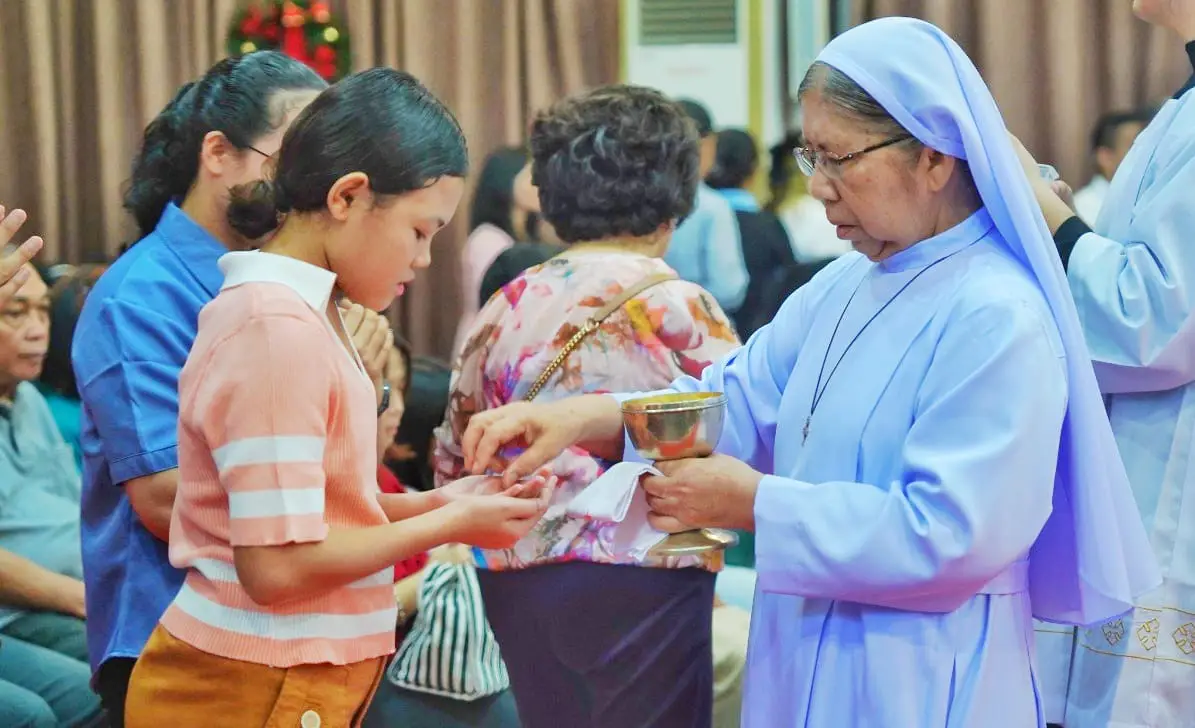 Misa Natal 2024 di Gereja...