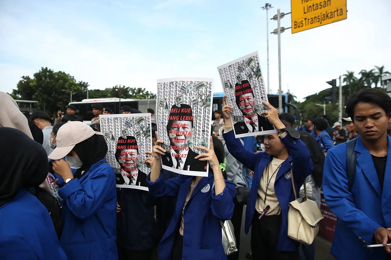 Mahasiswa BEM Seluruh...