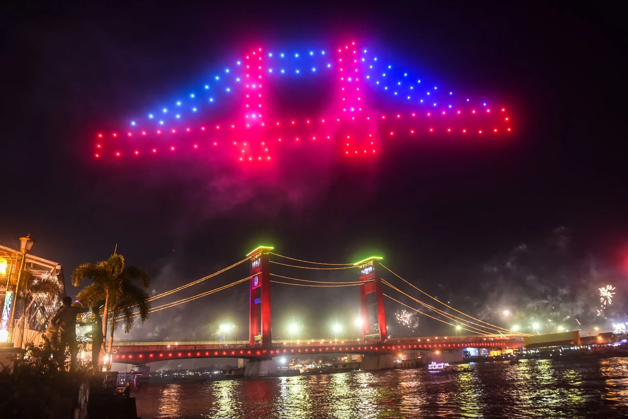Potret Pertunjukan Drone...