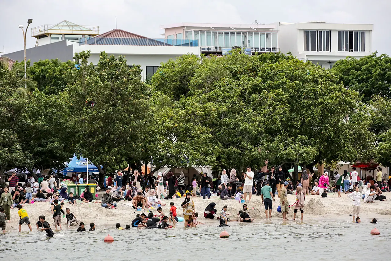 Pantai Lagoon Ancol...