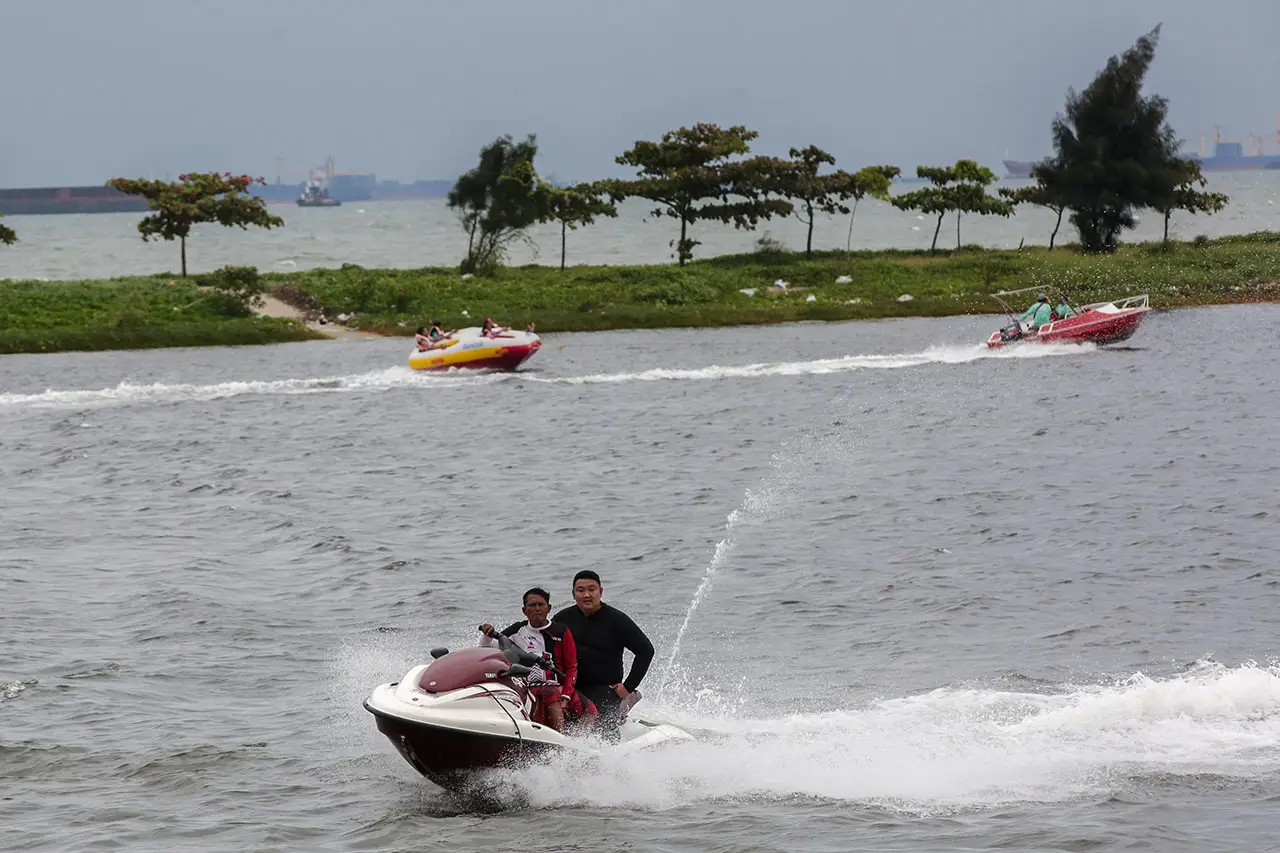 Pantai Lagoon Ancol...