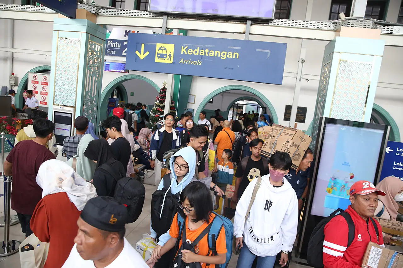 Libur Nataru Berakhir,...