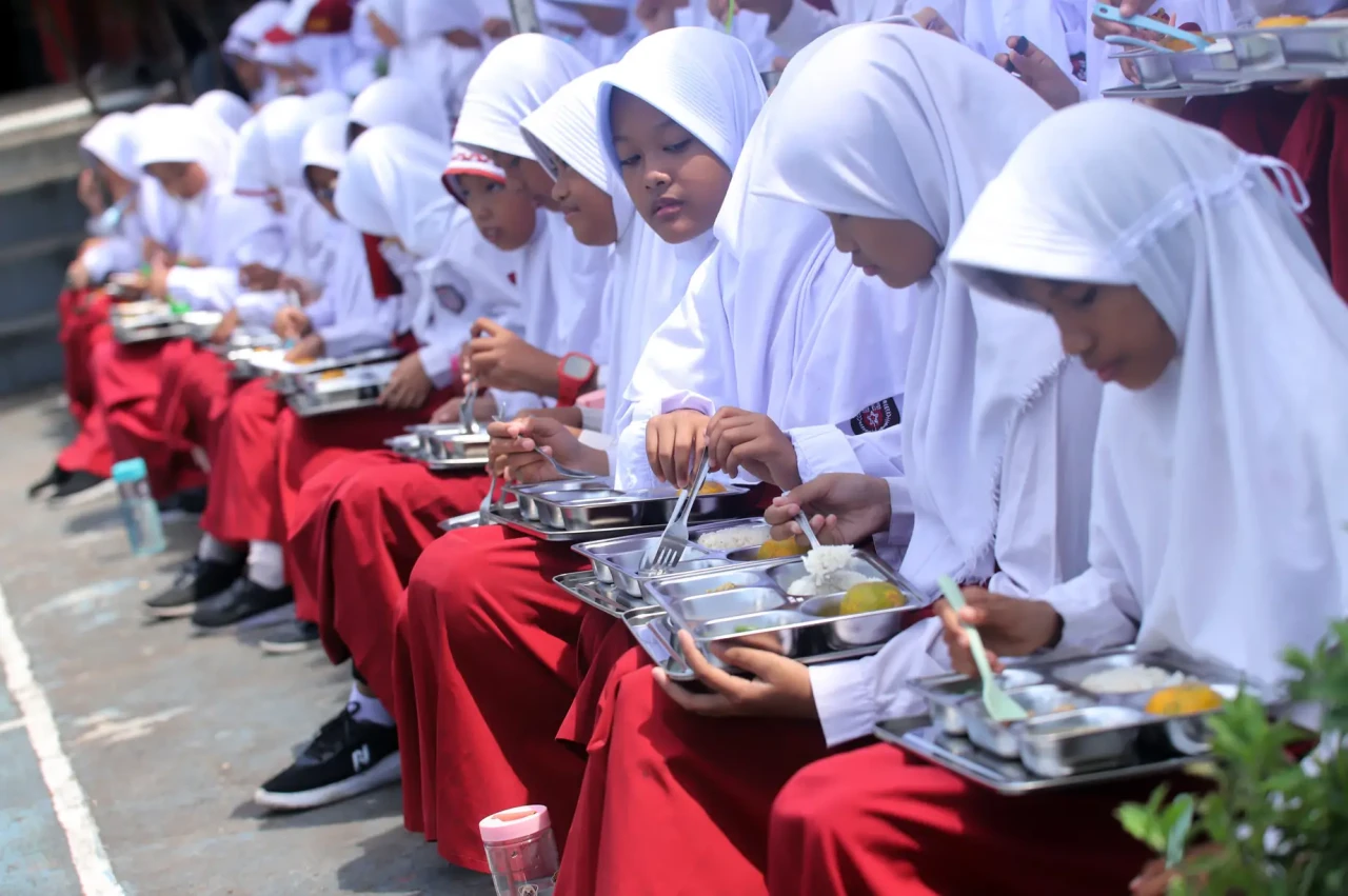 Momen Siswa Berdoa Sebelum...