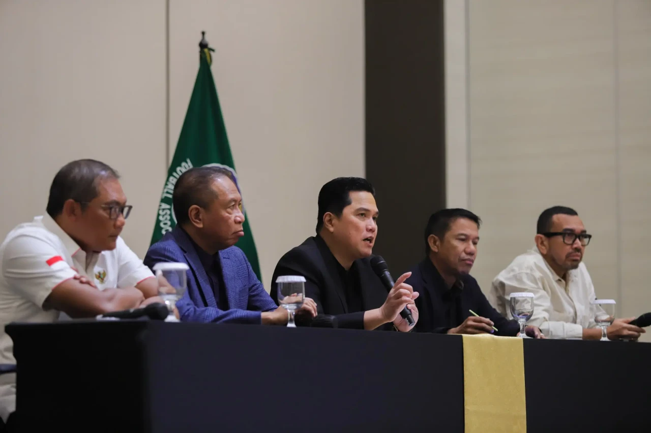 PSSI Resmi Pecat Shin...