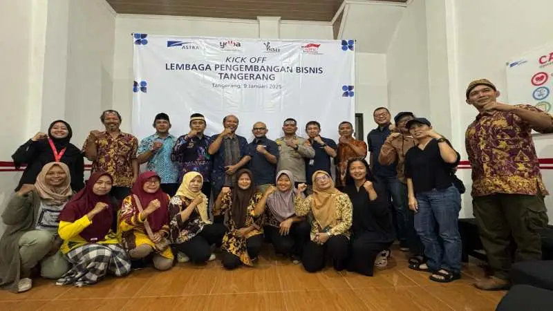 Kembangkan UMKM di Solear...