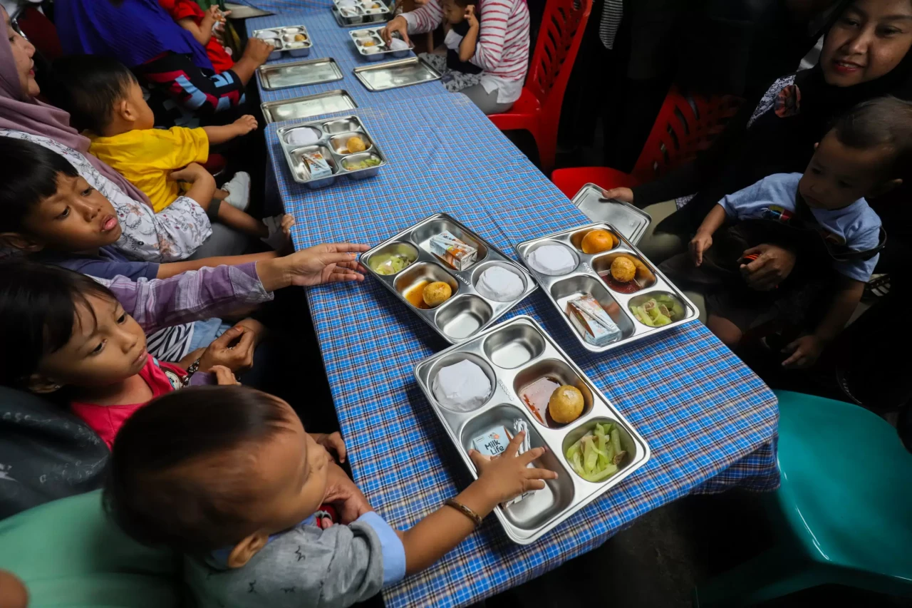 Program Makan Bergizi...