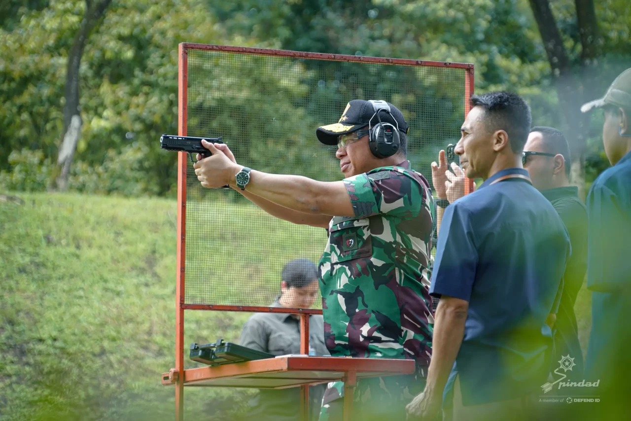 Panglima TNI Tinjau...