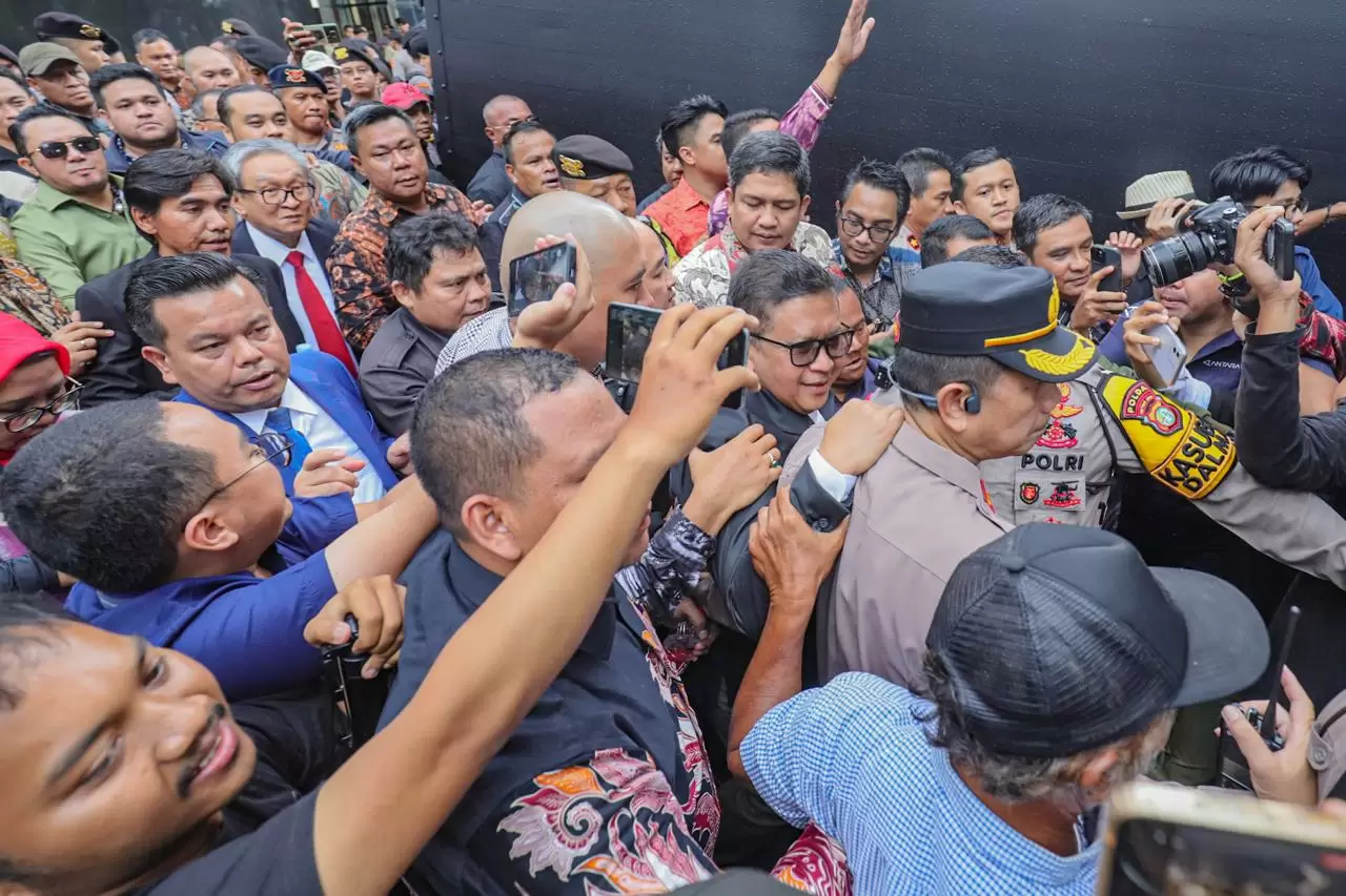 Hasto Kristiyanto Tidak...
