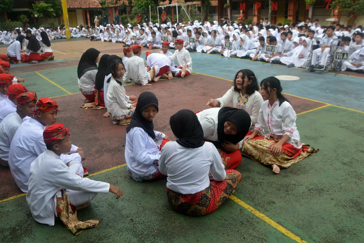 Siswa SMPN 27 Semarang...