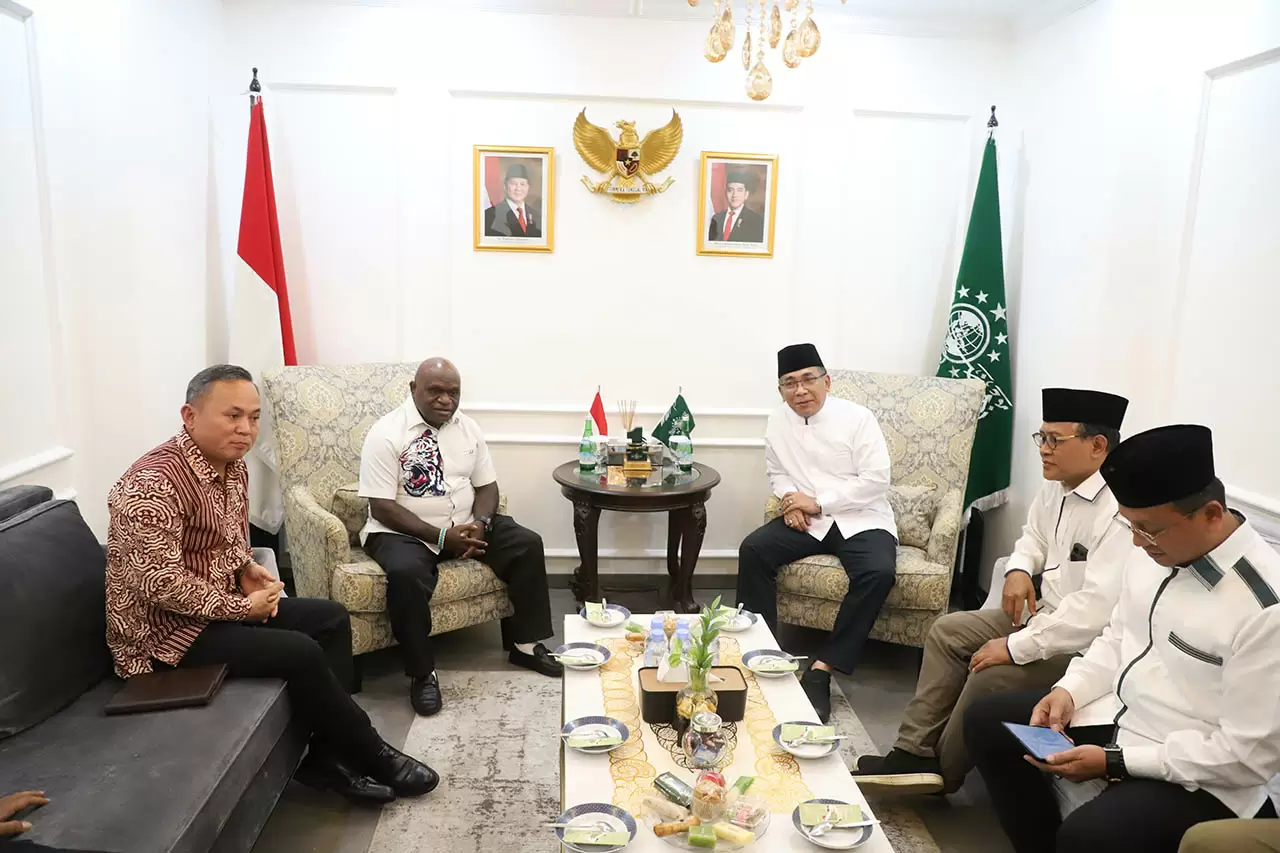 Menteri HAM dan Ketum...