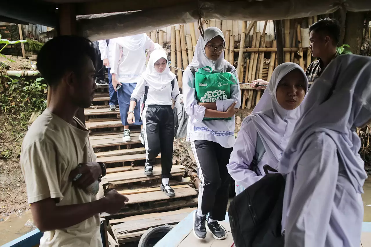 Penyeberangan Hemat...