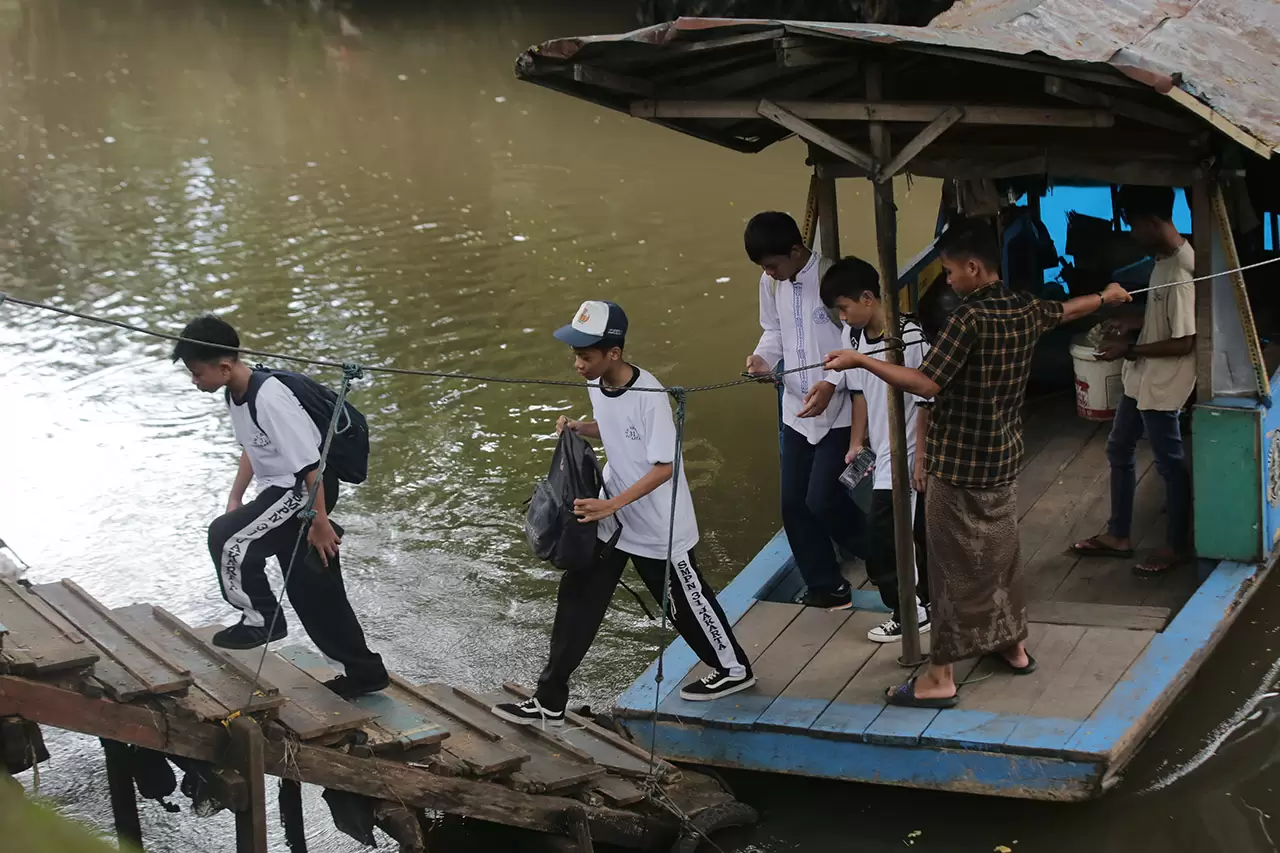 Penyeberangan Hemat...