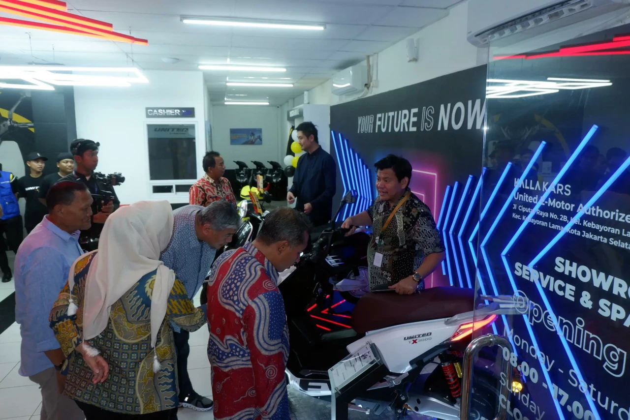 Perkuat Pangsa Pasar,...