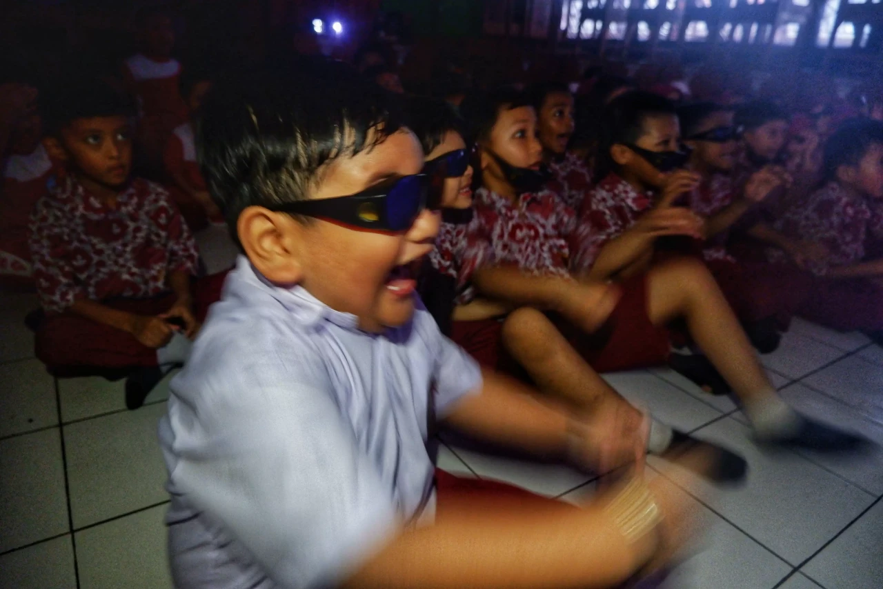 Film Edukasi 3D Memaksimalkan...