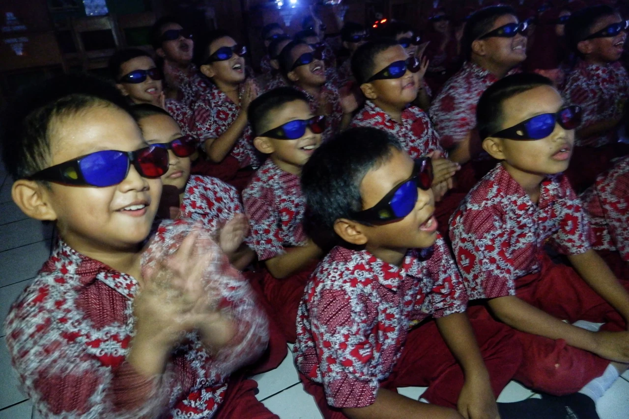 Film Edukasi 3D Memaksimalkan...