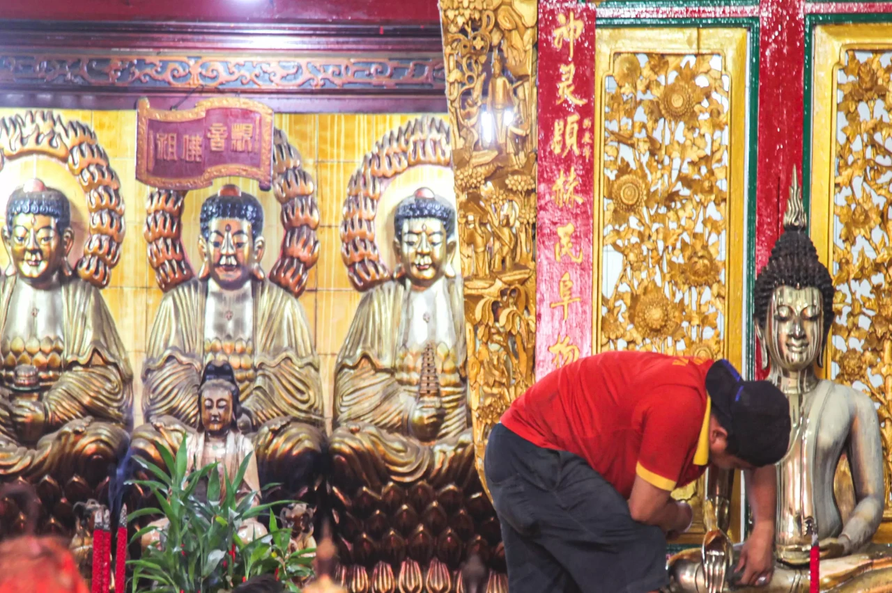 Pencucian Patung Dewa...