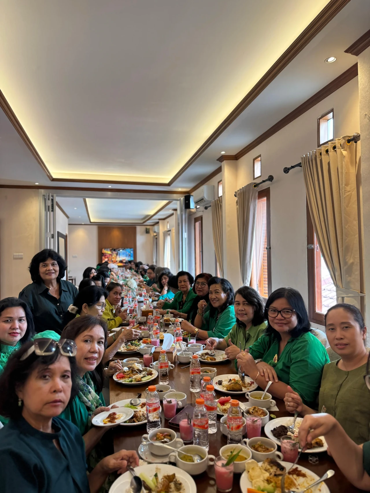 5 Resto yang Memiliki...